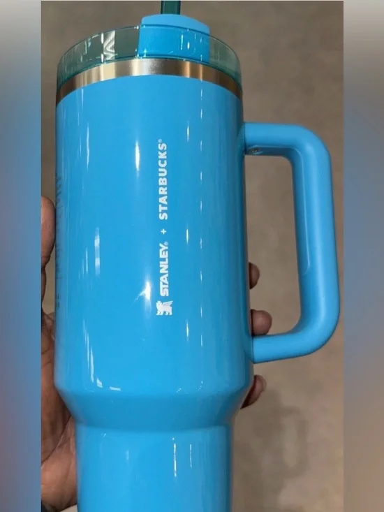 Stanley Starbucks Target Exclusive 40oz TURQUOISE Tumbler Edition 2026 SOLD OUT - Picture 3 of 6